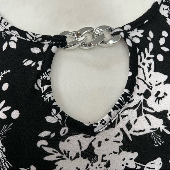 Adrienne Vittadini Medium Top - Picture 8 of 11